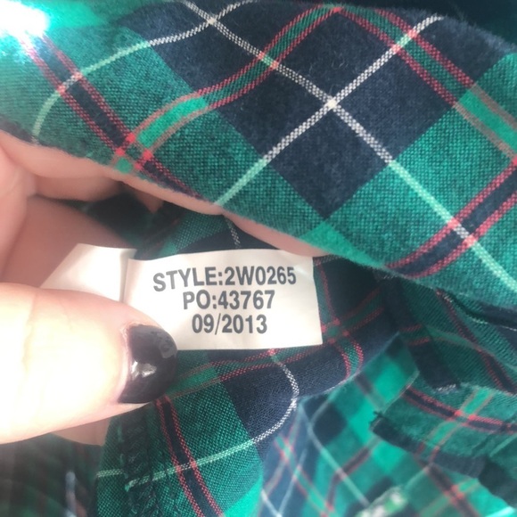 Vineyard Vines Holly Plaid Ruffle Button Down Shirt - Picture 3 of 8